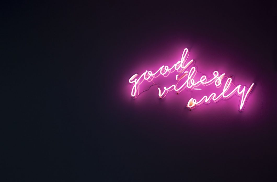 Good vibes only pink neon lights
